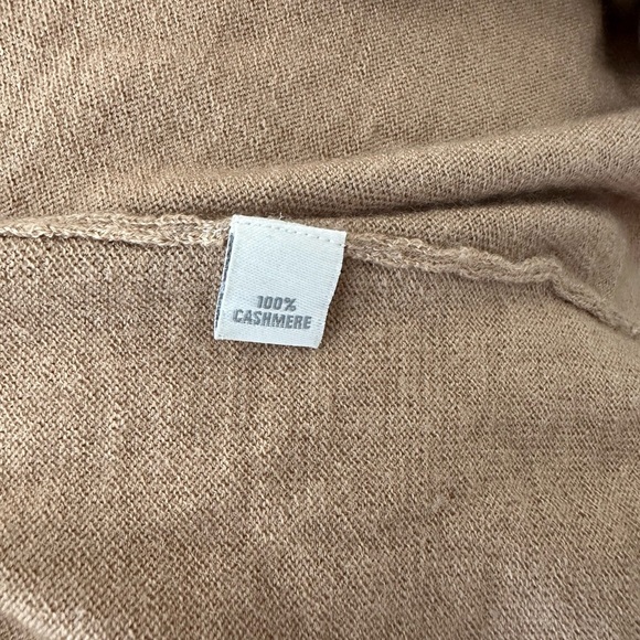 ARMAND DIRADOURIAN 100% cashmere shall - Picture 4 of 4